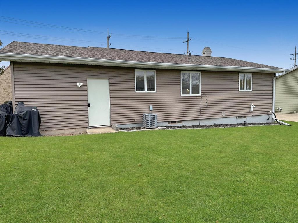 Photo of 123 W 10th STREET, Kaukauna, WI 54130 (MLS # 1942522)