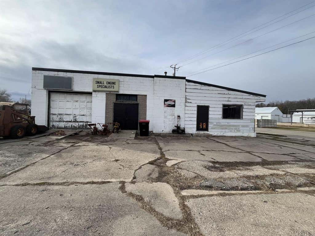 Photo of 117 N Richmond STREET, Gillett, WI 54124 (MLS # 50327154)