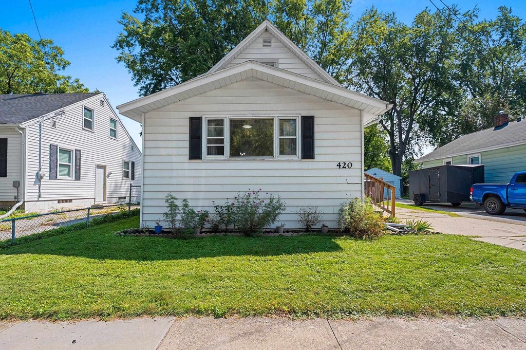 Photo of 420 Northern AVENUE, Green Bay, WI 54303 (MLS # 50331928)