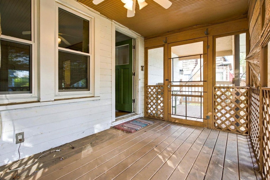 Photo of 1423 Western STREET, Oshkosh, WI 54901 (MLS # 50334265)