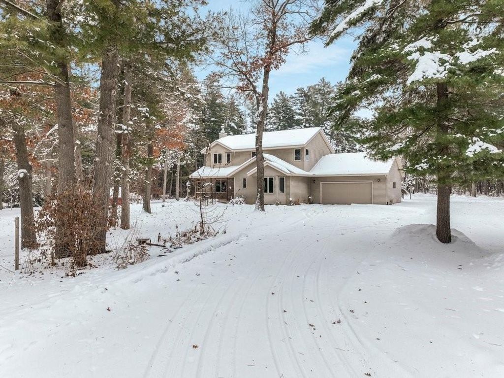 Photo of 1952 16 1/2 AVENUE, Cameron, WI 54822 (MLS # 1595230)