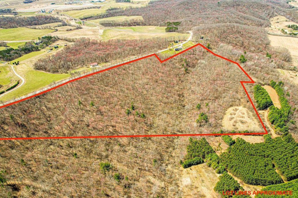 Photo of 0 LOVERS LANE, Elroy, WI 53929 (MLS # 2020178)