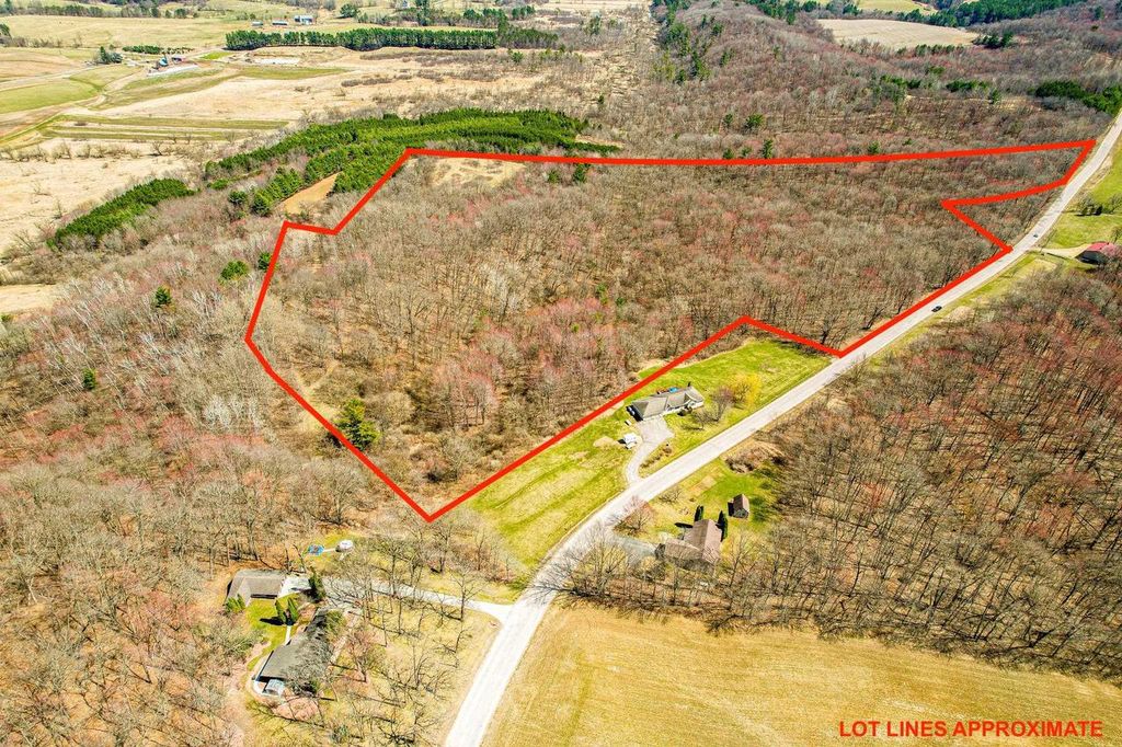 Photo of 0 LOVERS LANE, Elroy, WI 53929 (MLS # 2020178)