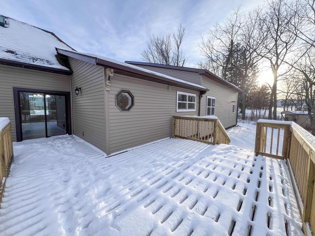 Photo of 537 Main STREET, Cashton, WI 54619 (MLS # 1948426)
