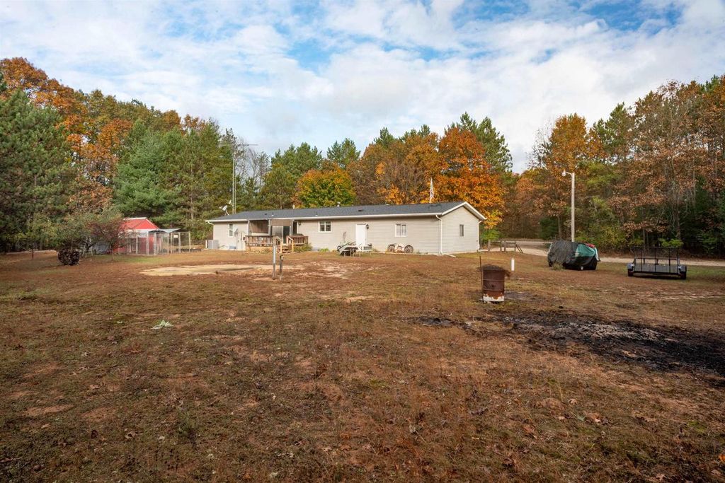 Photo of W7987 Cottonville LANE, Wautoma, WI 54982 (MLS # 50317217)