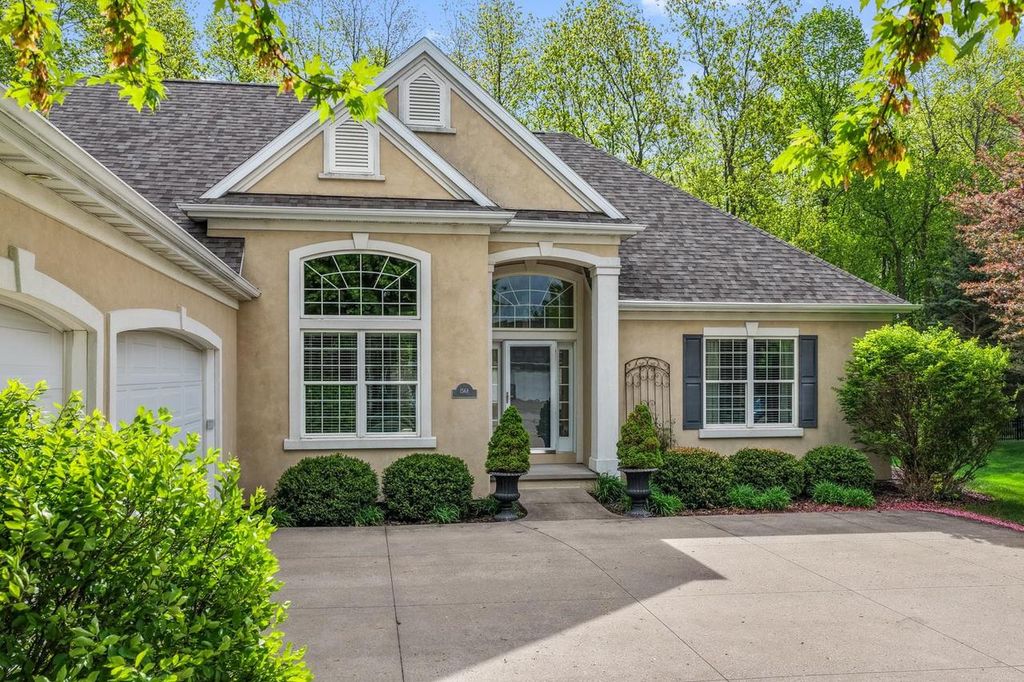 Photo of 1568 Kingswood DRIVE, Neenah, WI 54956 (MLS # 50325821)