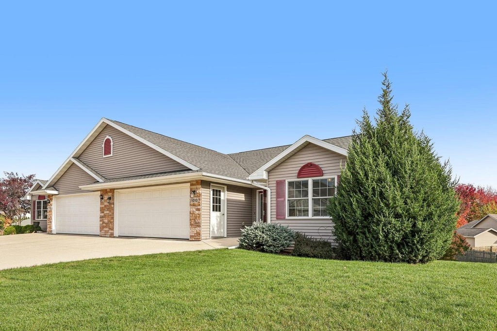 Photo of 1010 4th STREET, Monroe, WI 53566 (MLS # 2035454)