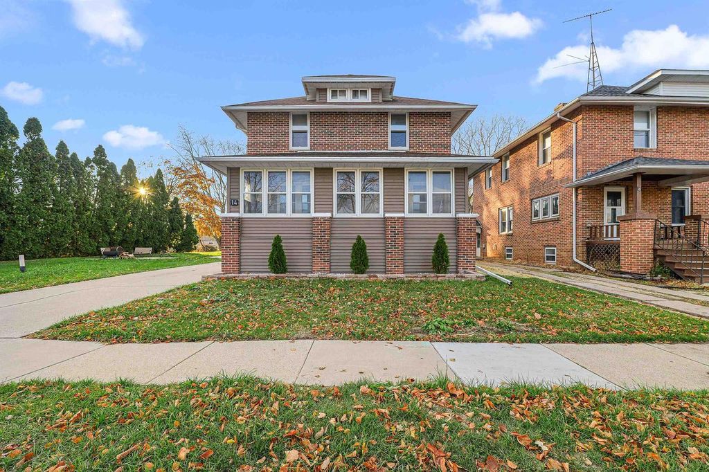 Photo of 14 N Seymour STREET, Fond Du Lac, WI 54935 (MLS # 50318481)
