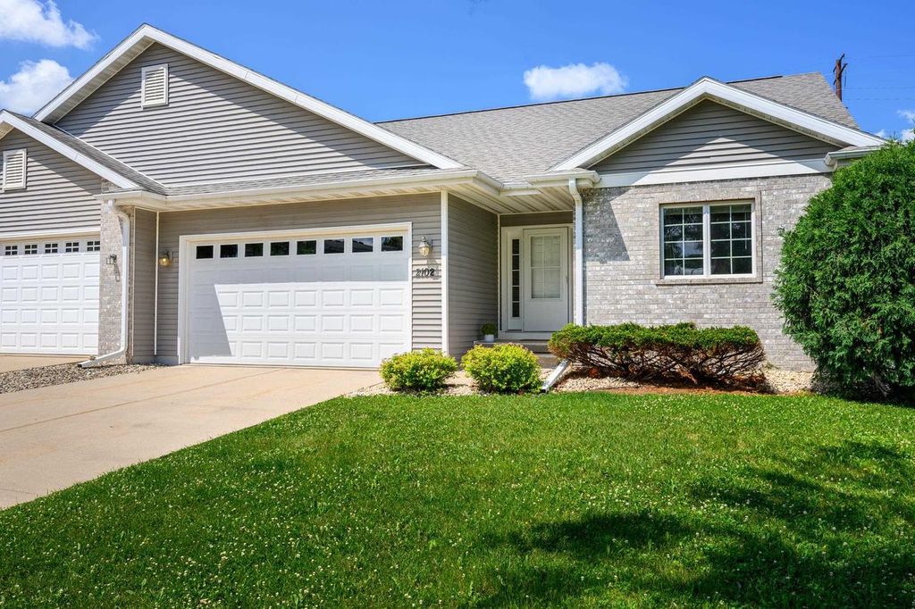 Photo of 2102 Talc TRAIL, Madison, WI 53719 (MLS # 2026977)