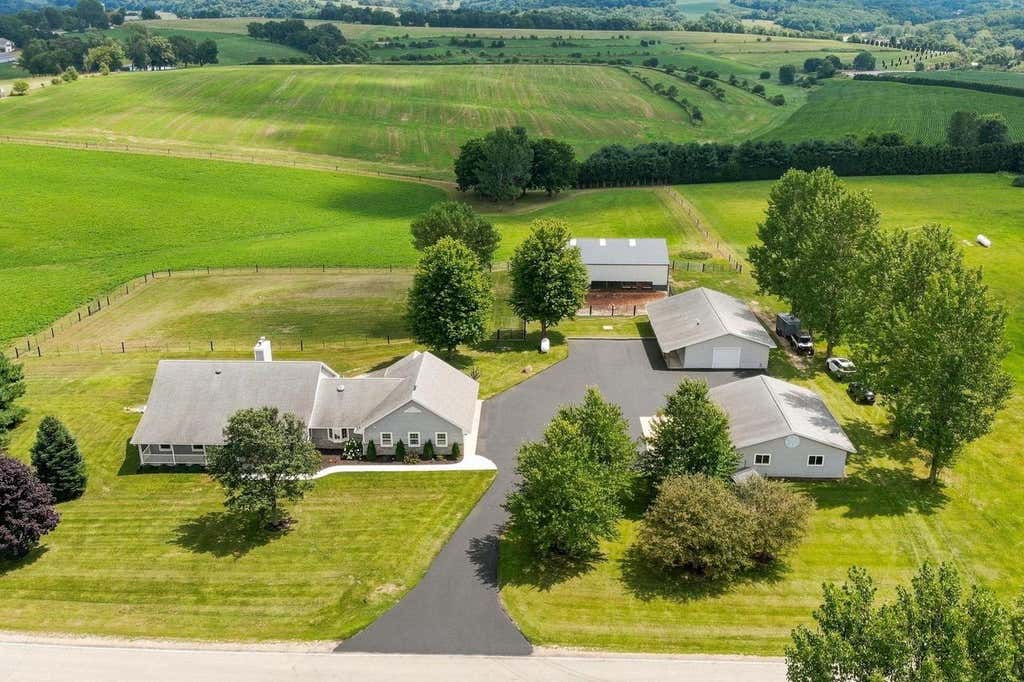 Photo of 3666 County Road J ROAD, Benton, WI 53803 (MLS # 2030051)