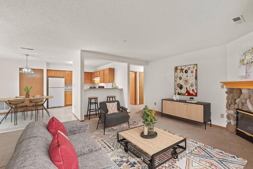 Photo of 170 W Aspen COURT #6, Oak Creek, WI 53154 (MLS # 1940220)