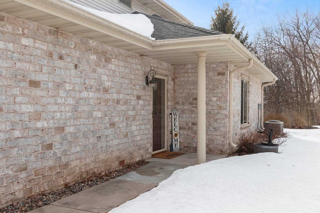Photo of 1124 Heyerdahl HEIGHTS, Hobart, WI 54155 (MLS # 50322648)