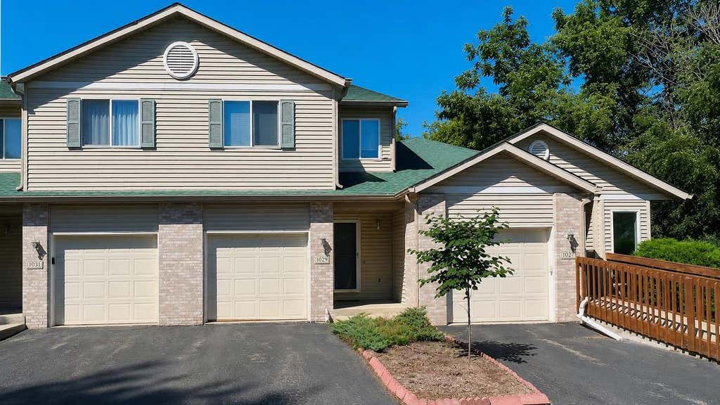 Photo of 1029 Melvin COURT, Madison, WI 53704 (MLS # 2030146)