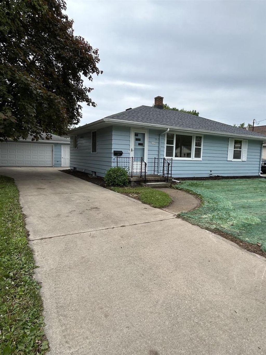 Photo of 1625 Wisconsin STREET, Oshkosh, WI 54901 (MLS # 50326117)