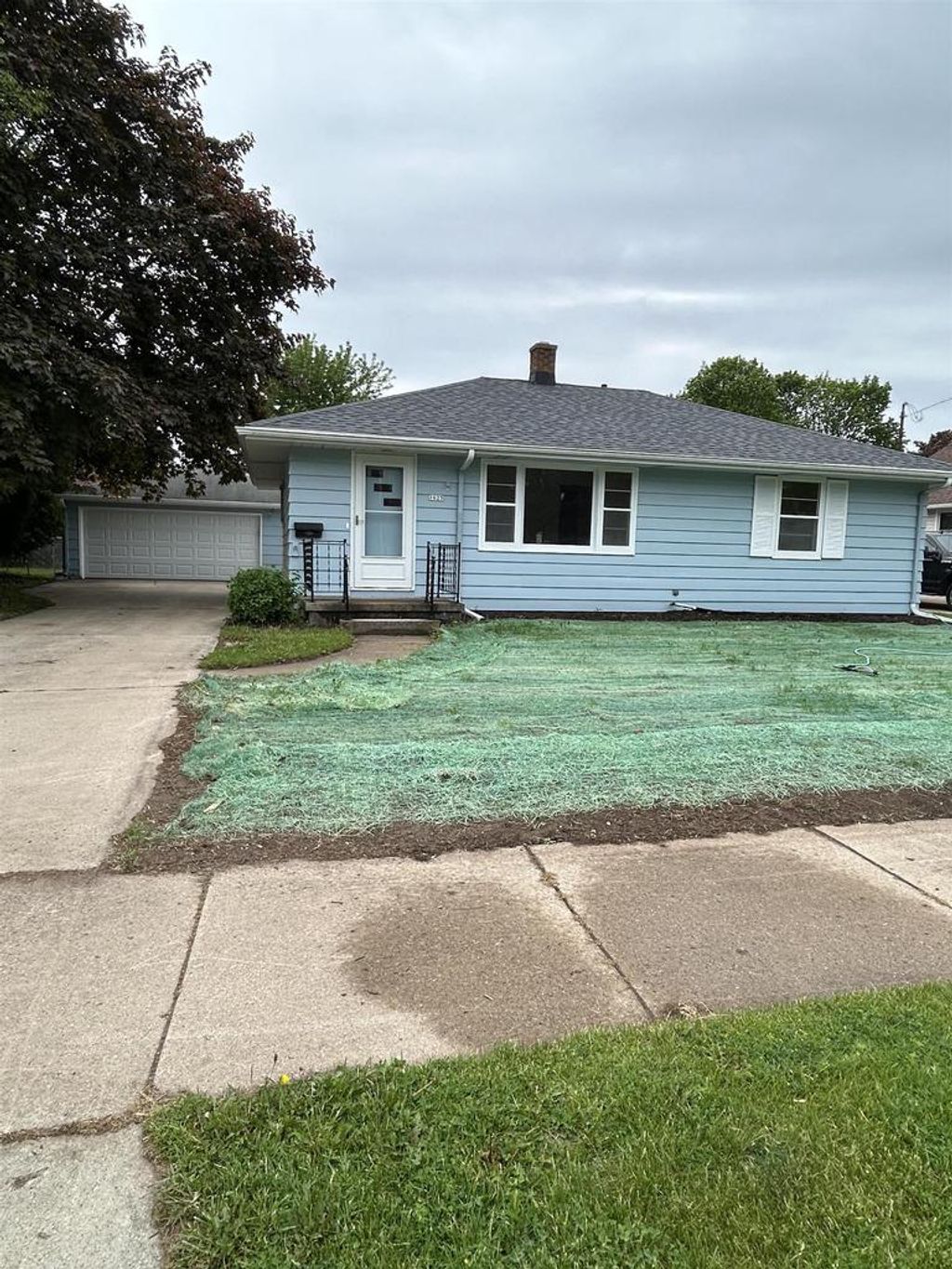 Photo of 1625 Wisconsin STREET, Oshkosh, WI 54901 (MLS # 50326117)