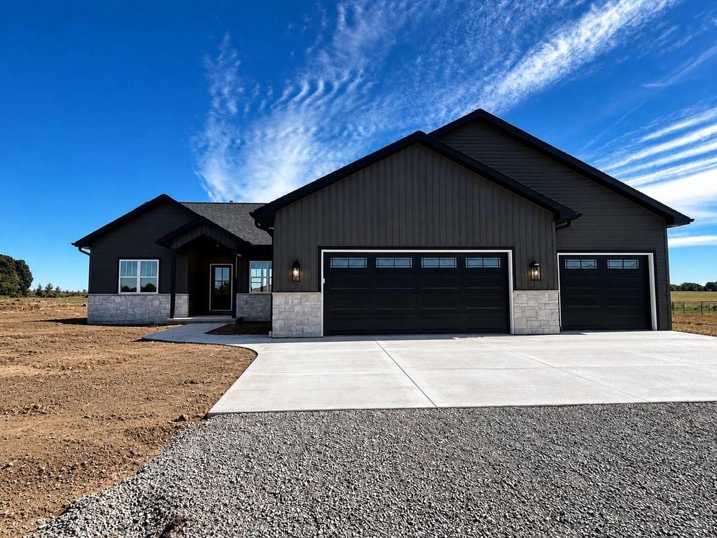 Photo of 3685 Evelyn Rose LANE, Suamico, WI 54313 (MLS # 50331036)