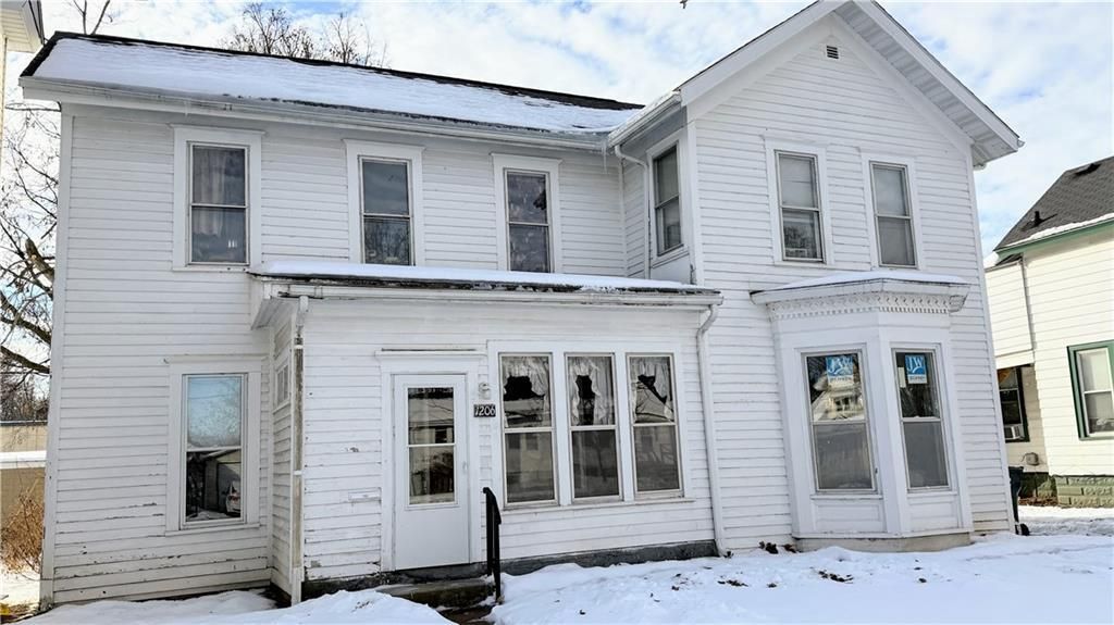 Photo of 1206 1st AVENUE #1 &amp; 2, Eau Claire, WI 54701 (MLS # 1597644)