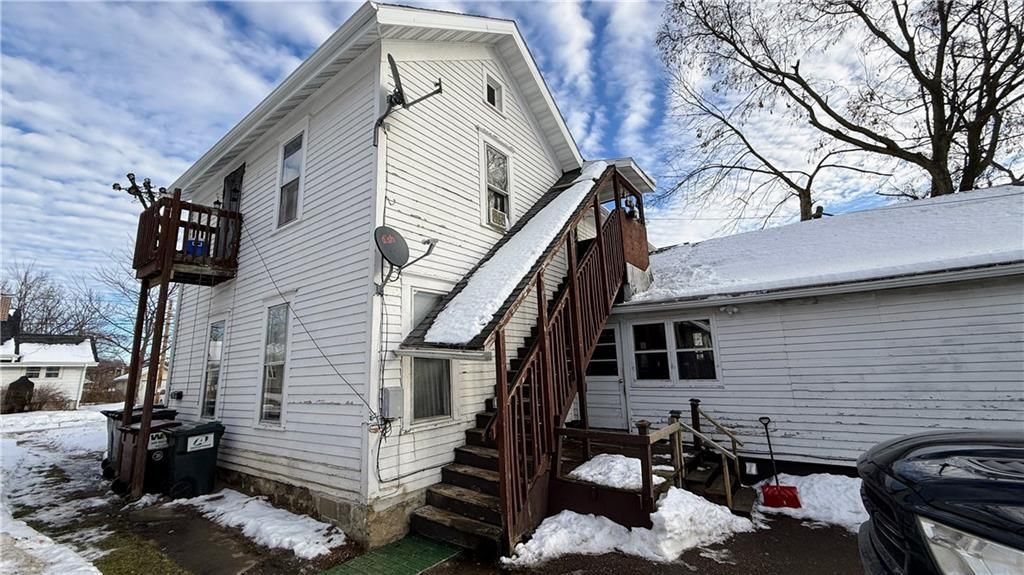 Photo of 1206 1st AVENUE #1 &amp; 2, Eau Claire, WI 54701 (MLS # 1597644)