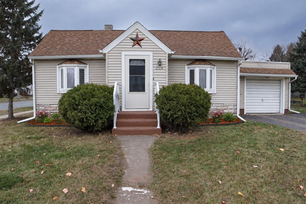 Photo of 2908 6th STREET, Eau Claire, WI 54703 (MLS # 1605295)