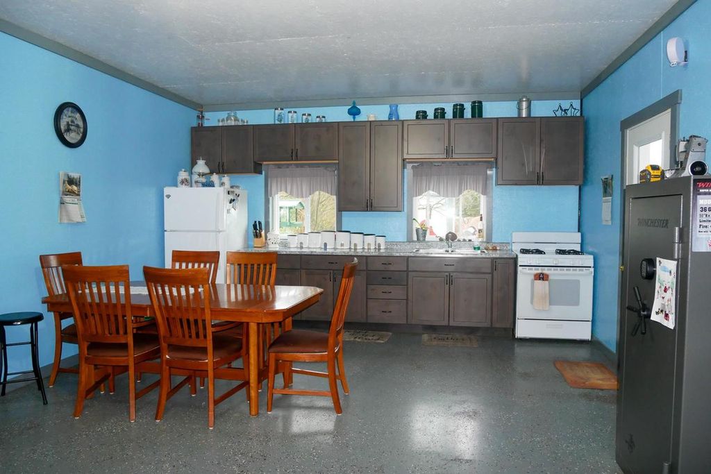 Photo of N423 9th AVENUE, Lublin, WI 54447 (MLS # 22504431)