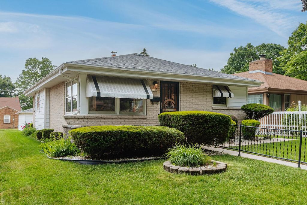 Photo of 4110 N 74th STREET, Milwaukee, WI 53216 (MLS # 1963496)