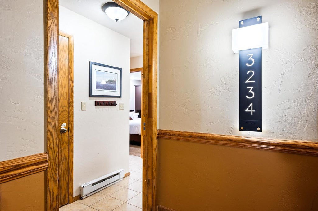 Photo of 4940 N Landmark CIRCLE #3234, Egg Harbor, WI 54209 (MLS # 50328485)