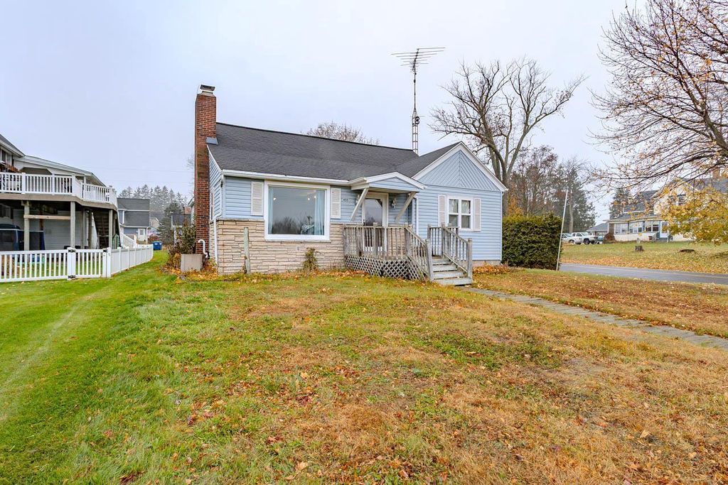 Photo of 455 Main STREET, Birnamwood, WI 54414 (MLS # 22505578)