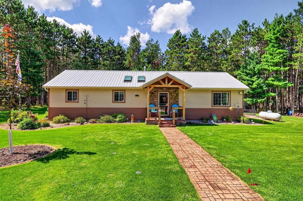 Photo of 237 9th AVENUE, Nekoosa, WI 54457 (MLS # 22604271)