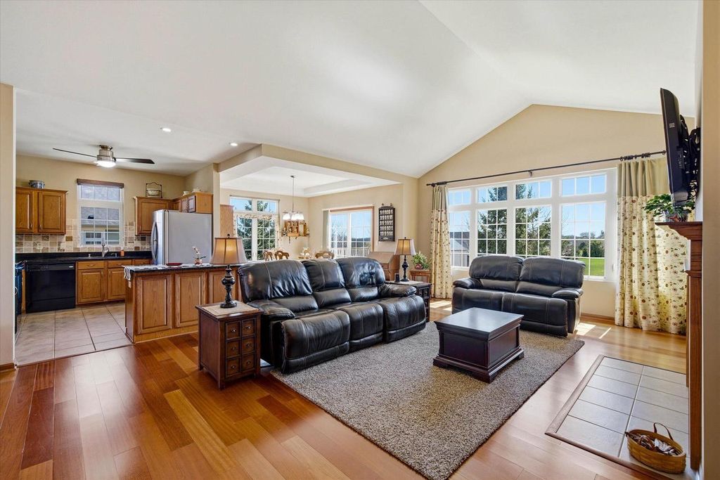 Photo of 1909 Blue Spruce COURT, Grafton, WI 53024 (MLS # 1957390)