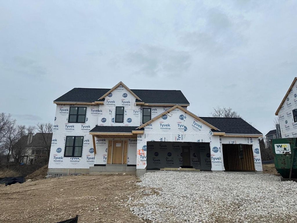 Photo of 3716 Oakmont TRAIL, Waukesha, WI 53188 (MLS # 1946888)