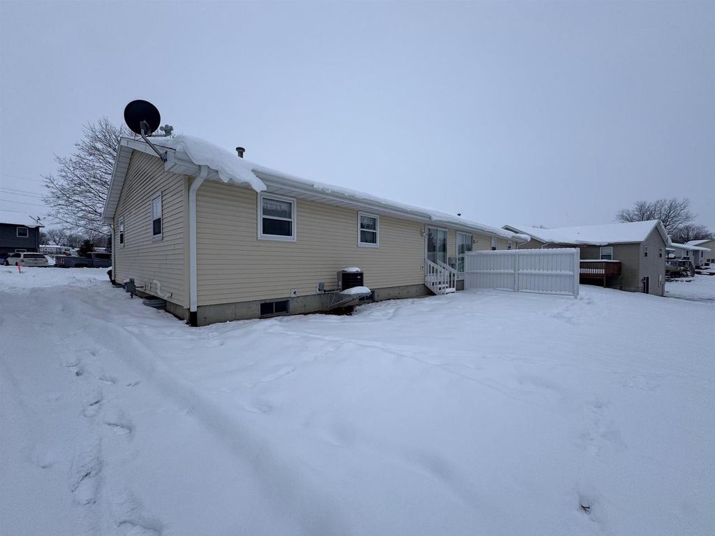 Photo of 2715 6th AVENUE, Monroe, WI 53566 (MLS # 2013589)