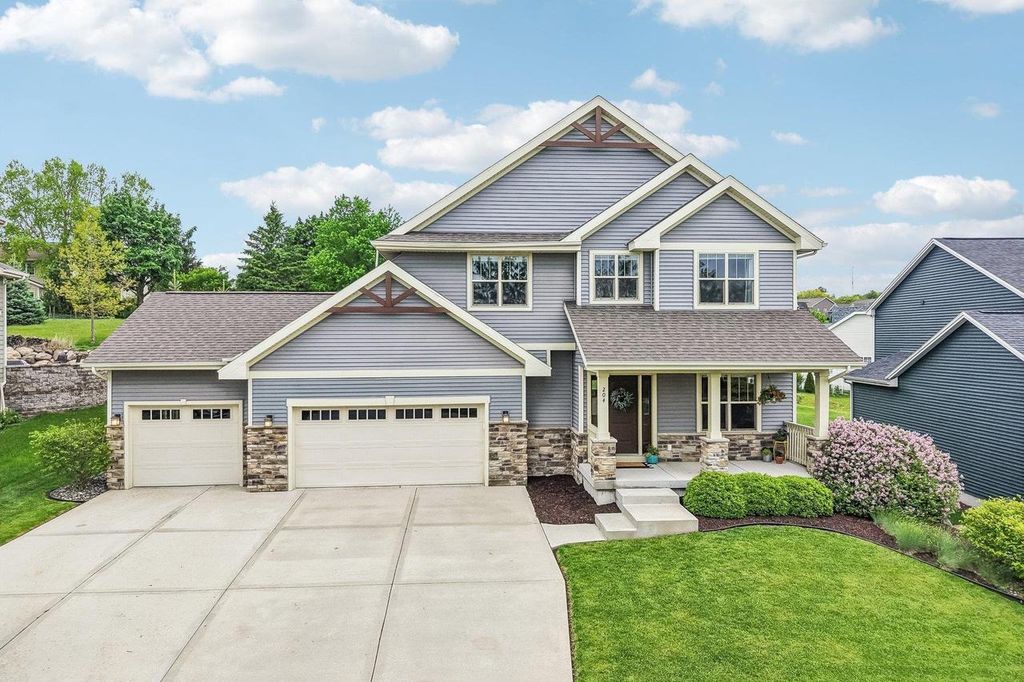 Photo of 204 Westmorland DRIVE, Mount Horeb, WI 53572 (MLS # 2023866)