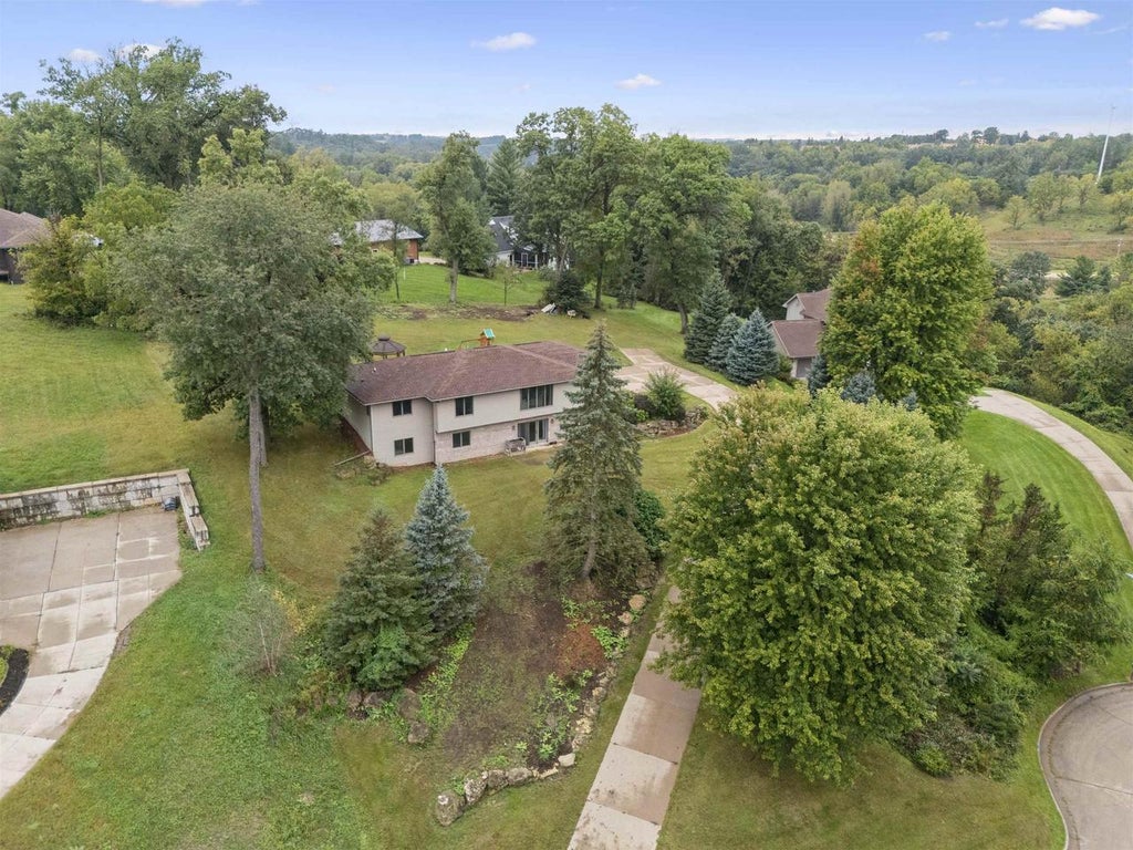 Photo of 675 Pyrite ROAD, Platteville, WI 53818 (MLS # 2032976)