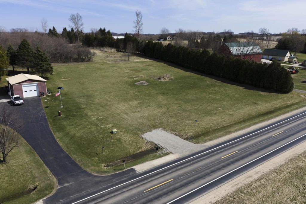 Photo of N972 County Rd M, Watertown, WI 53098 (MLS # 1943943)