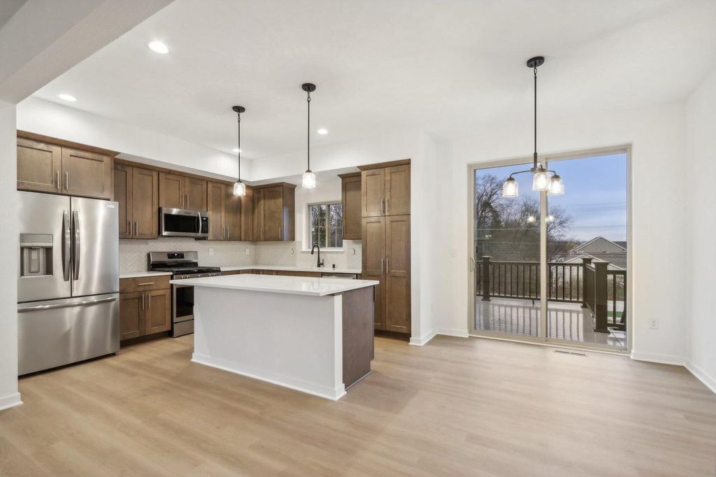 Photo of N174W20582 Laurel Springs CIRCLE, Jackson, WI 53037 (MLS # 1958565)