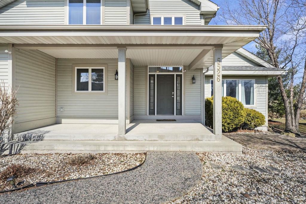 Photo of 5526 Grassland TRAIL, Middleton, WI 53562 (MLS # 2016799)