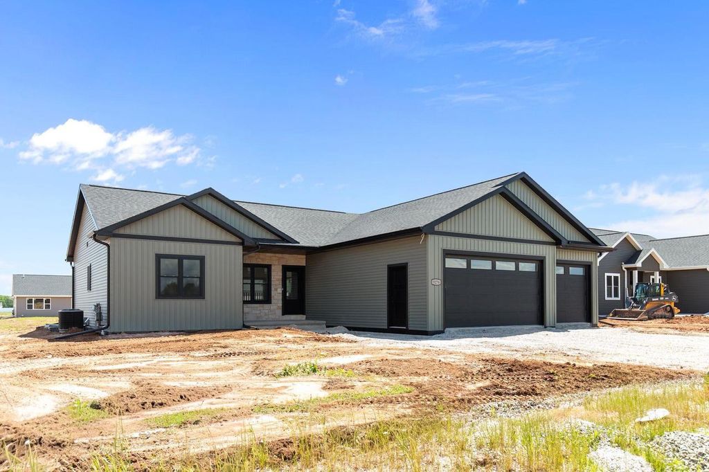 Photo of N9274 Homestead LANE, Appleton, WI 54915 (MLS # 50327608)