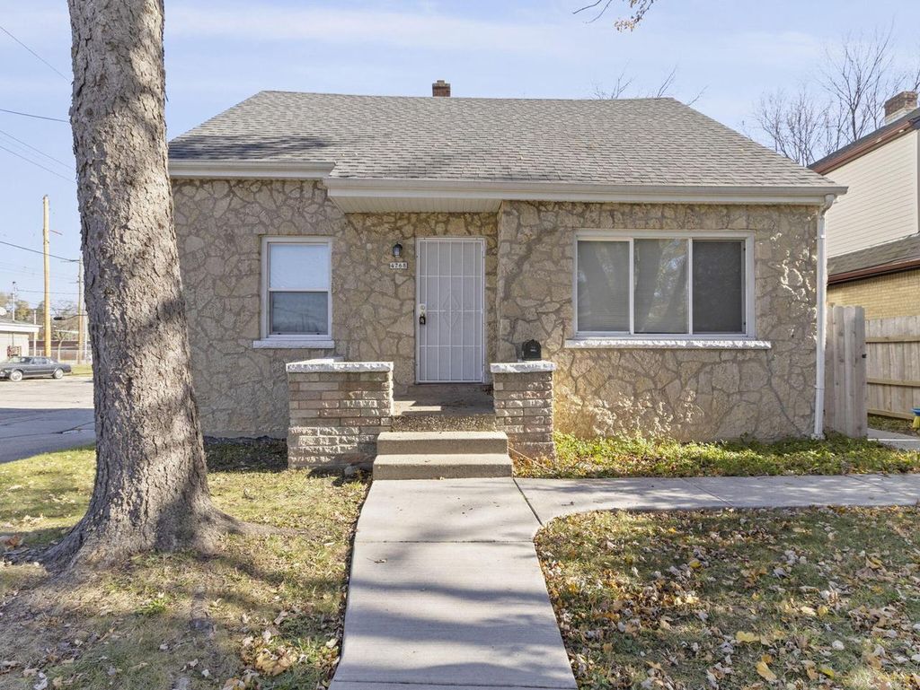 Photo of 4768 N 52nd STREET, Milwaukee, WI 53218 (MLS # 1943088)