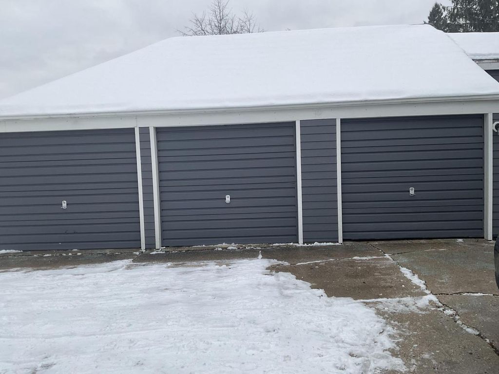 Photo of W242N4251 Swan ROAD, Pewaukee, WI 53072 (MLS # 1949762)