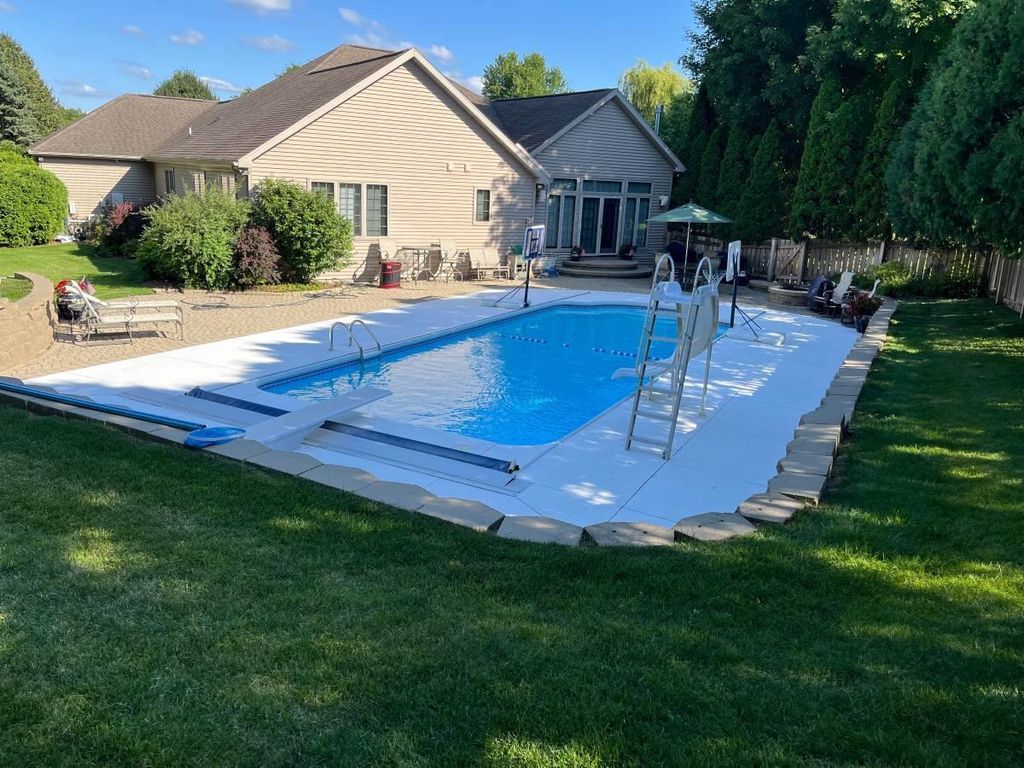 Photo of 10 Vienna CIRCLE, Madison, WI 53718 (MLS # 2019930)