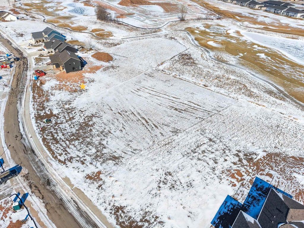 Photo of 269 Kerrigan DRIVE, Wrightstown, WI 54180 (MLS # 50320728)