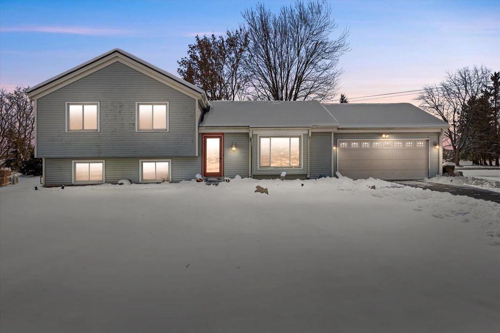 Photo of 8005 Thistle COURT, Waterford, WI 53185 (MLS # 1946009)