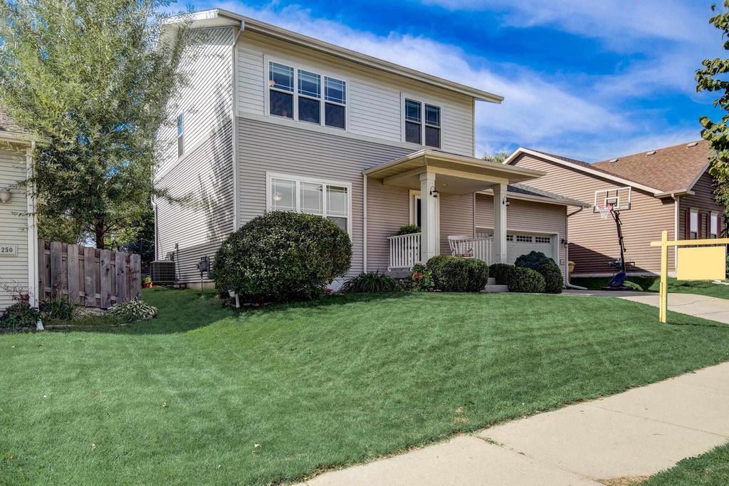 Photo of 2404 Jackson STREET, Two Rivers, WI 54241 (MLS # 1944330)