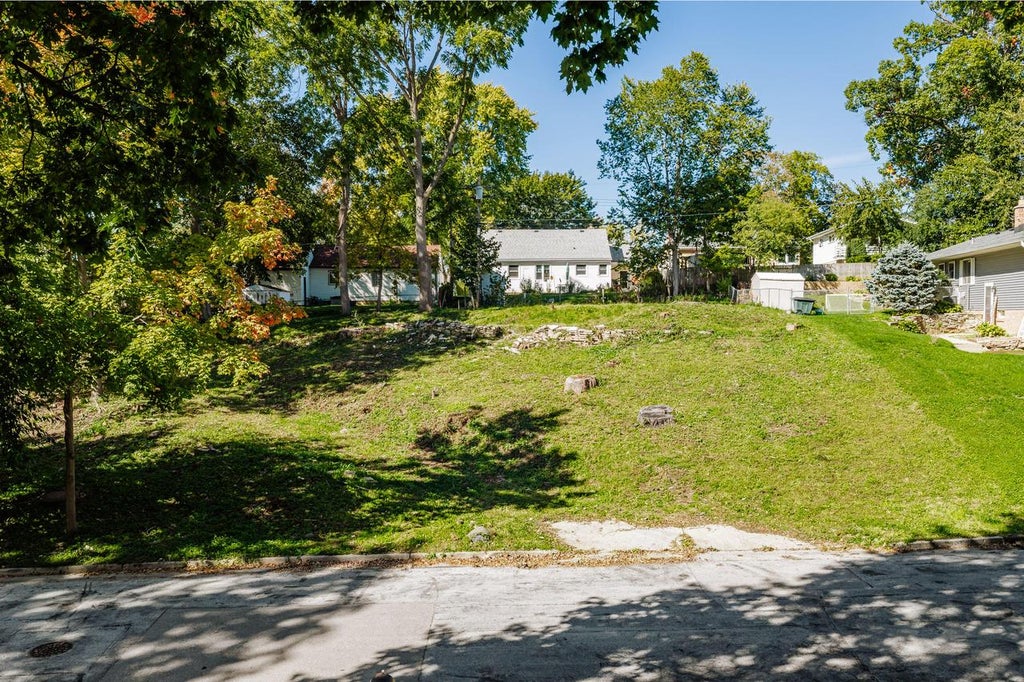 Photo of 11732 W Martha DRIVE, Wauwatosa, WI 53226 (MLS # 1985087)