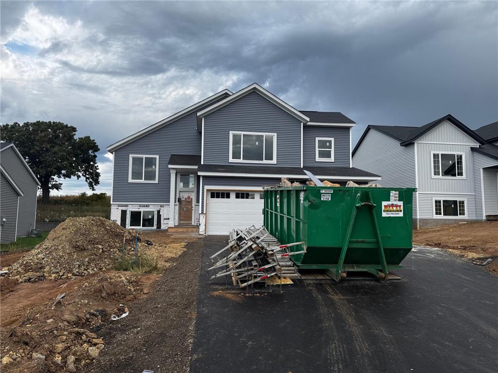 Photo of 984 Willow Glen AVENUE, Somerset, WI 54025 (MLS # 7153688)
