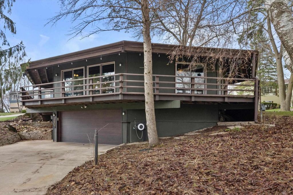 Photo of 2607 Crestview COURT, Monroe, WI 53566 (MLS # 2019580)