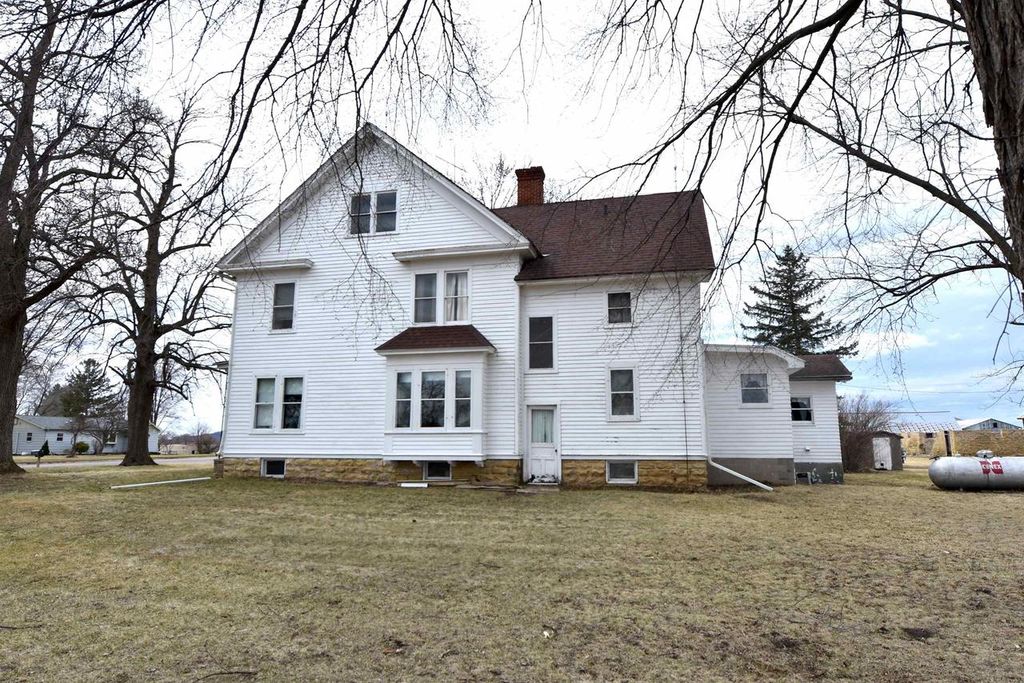 Photo of E11312 Highway 60 Blvd, Sauk City, WI 53583 (MLS # 2019033)