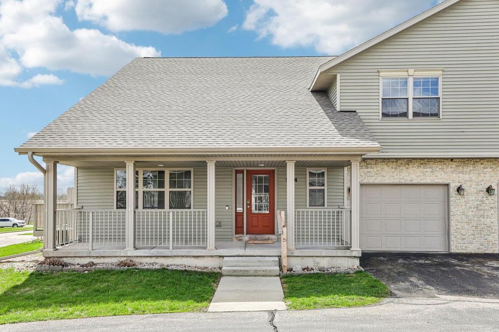 Photo of 224 Hometown AVENUE #13, Fall River, WI 53932 (MLS # 2018860)