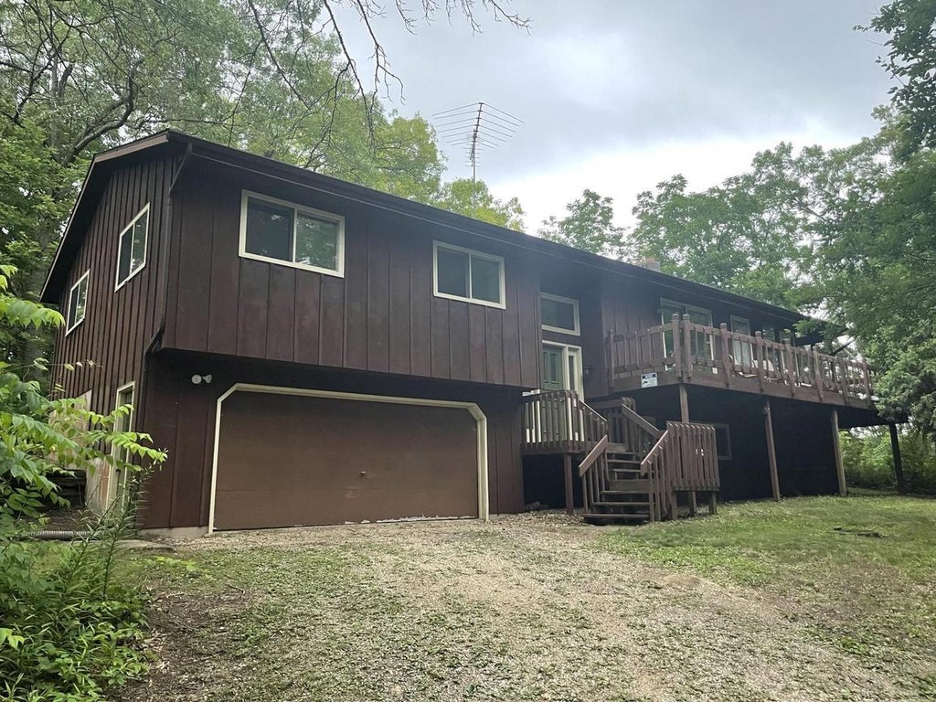 Photo of 9888 Dunlap Hollow ROAD, Mazomanie, WI 53560 (MLS # 2027270)