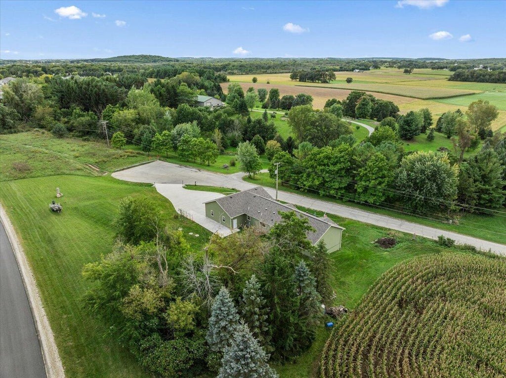 Photo of N1098 St Johns WAY, Oconomowoc, WI 53066 (MLS # 1981356)
